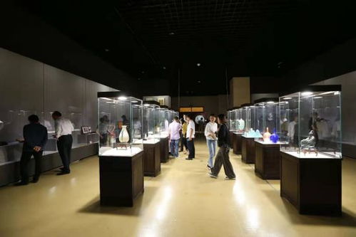 精品荟萃 70位工艺美术大师带领120余件精湛作品亮相山东博物馆